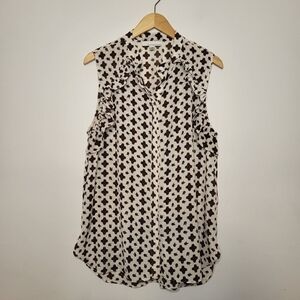 Fourteenth Place Button Down Sleeveless Blouse Size L